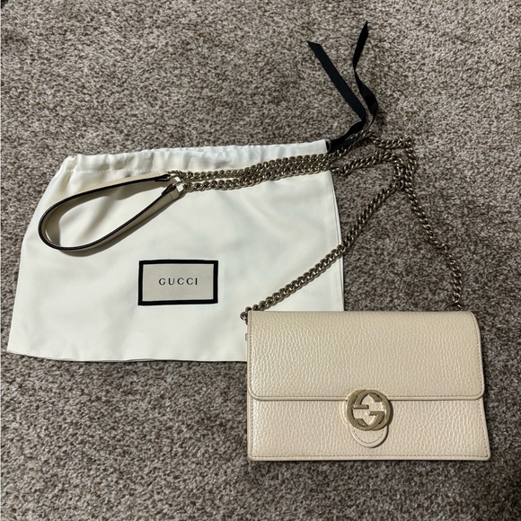 Gucci Handbags - Authentic Gucci Interlocking G Chain Wallet